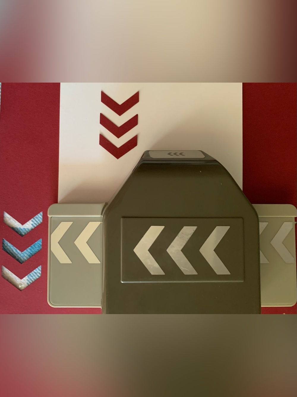 Stampin' Up! Chevron Punch. Excellent Condition. Easy to push